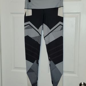 LG yoga pants ankle length